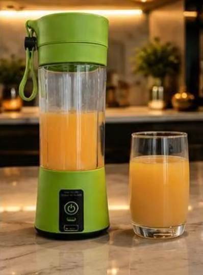 Portable Electric  Juicer 380ML USB Rechargeable Blender Heavy Duty Juicer, 4 Blades Fruit Hand Mixer for Home & Outdoor Use (Purple)
